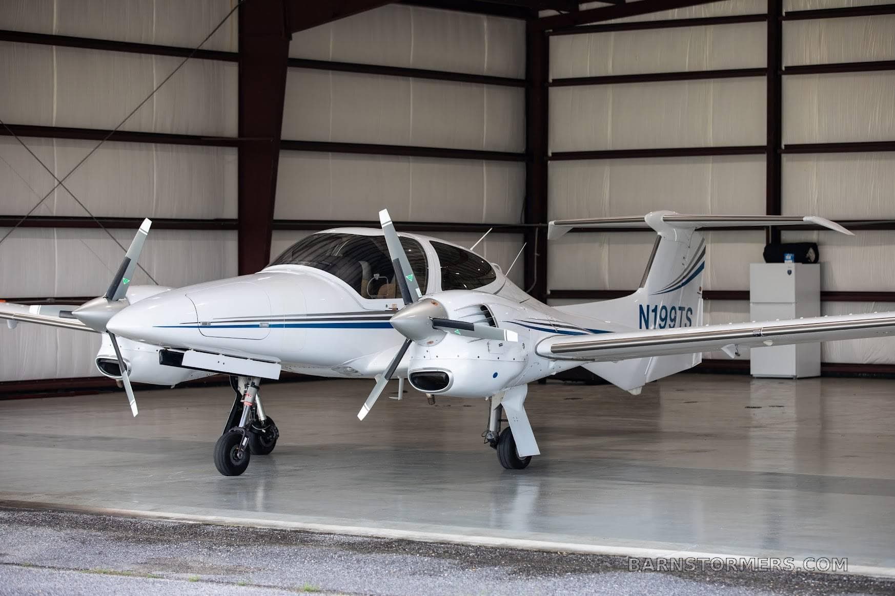 2006 Diamond DA42