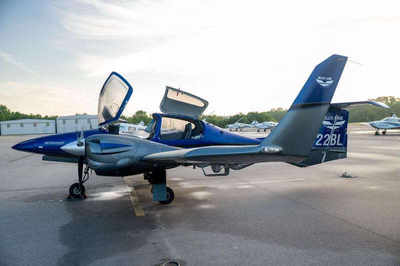 Diamond Da42
